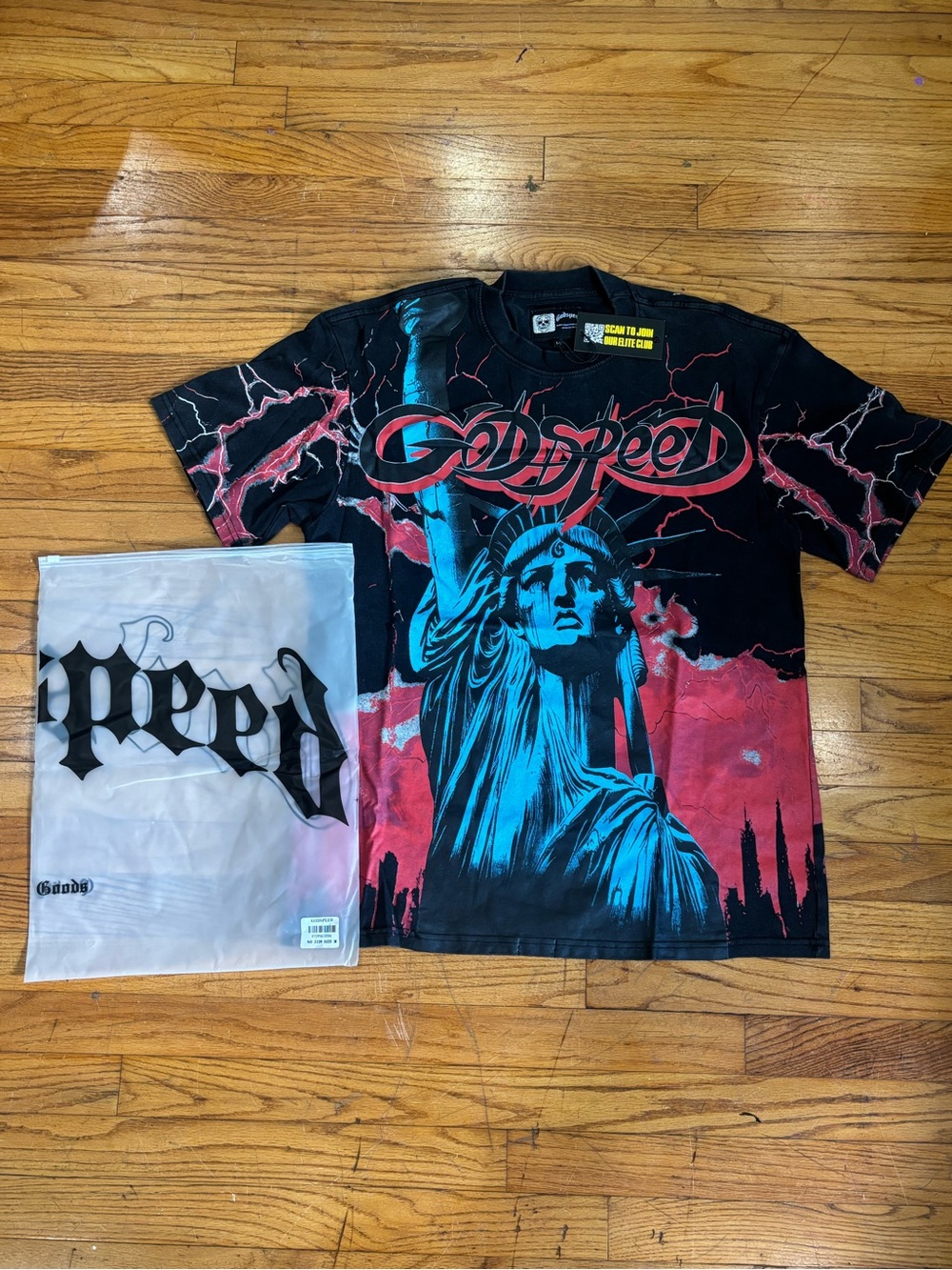 Goldspeed Statue of Liberty Graphic Tee